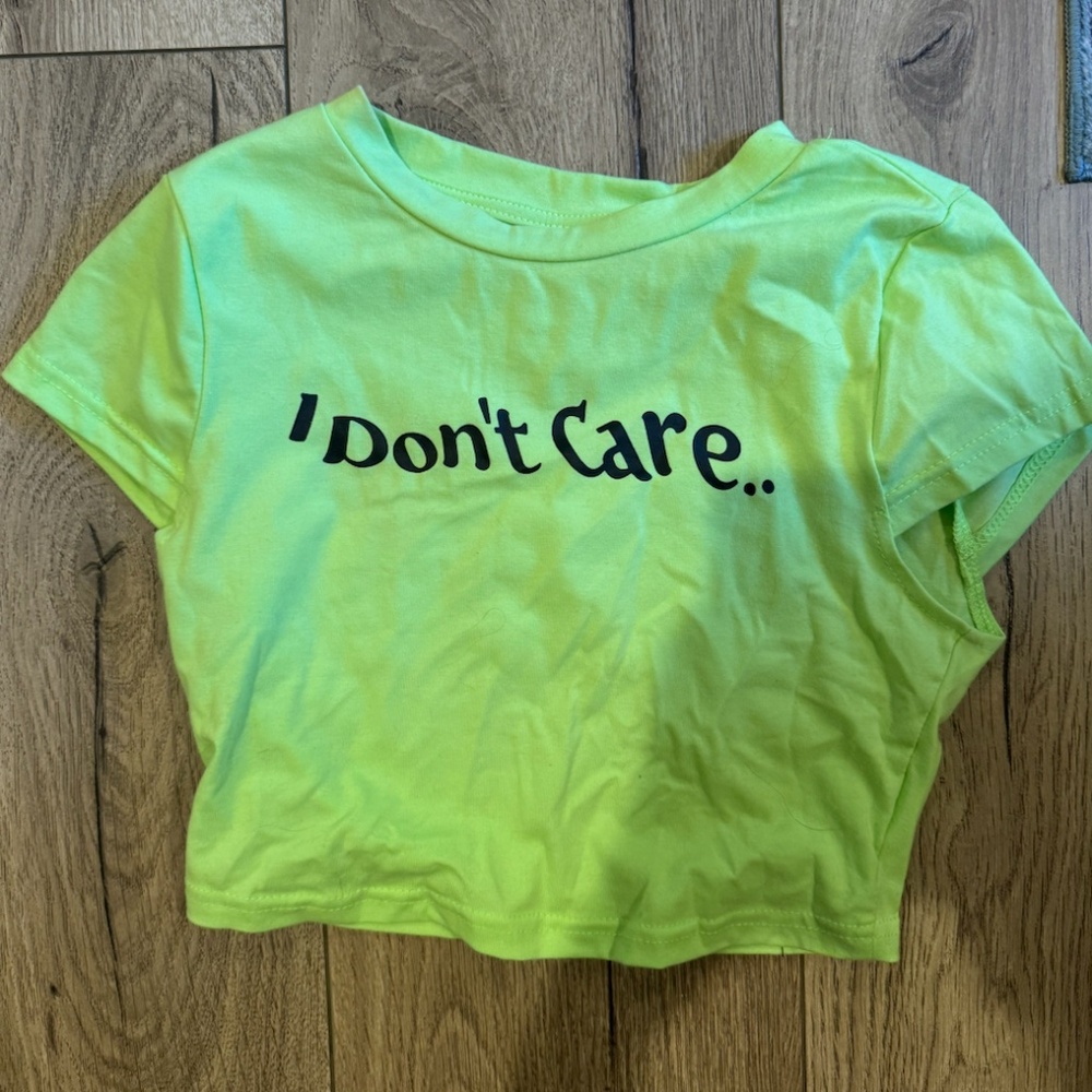 I dont care, baby tee